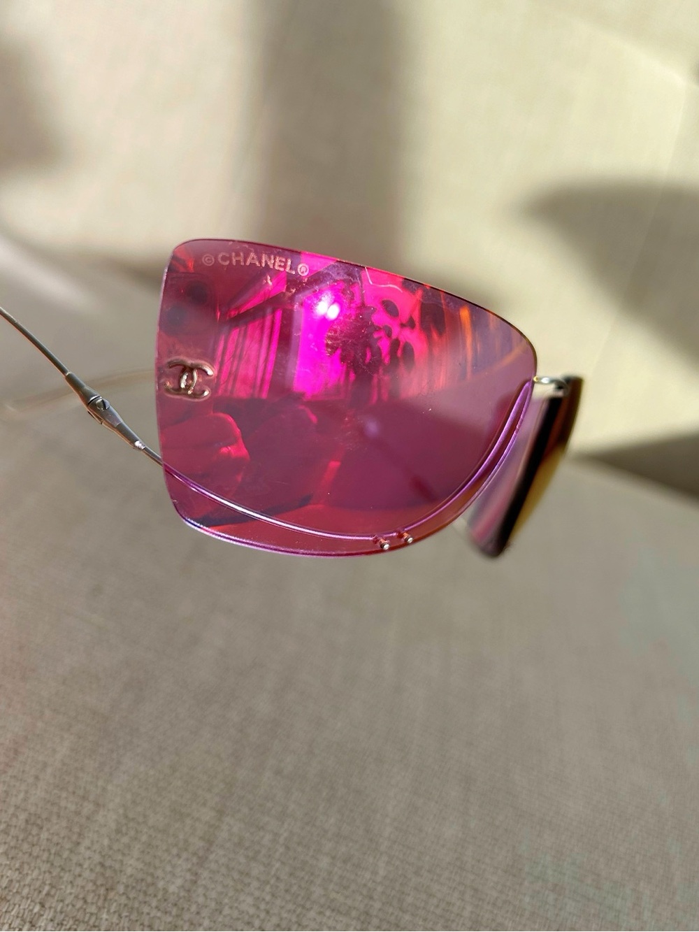 Authentic 90’s Vintage Chanel Pink Rimless Shield Sunglasses - Picture 7 of 16